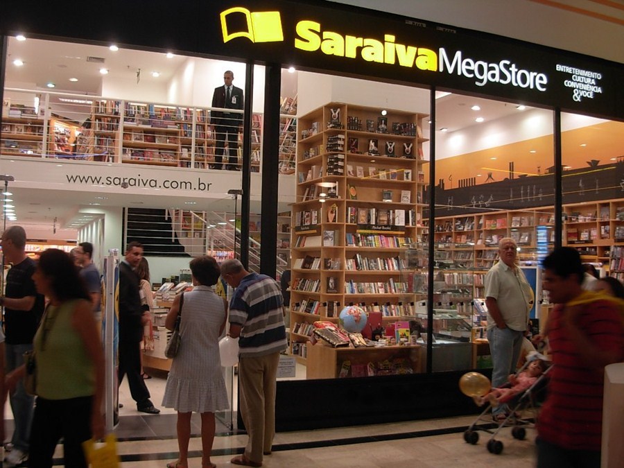 Saraiva marca leilão de lojas e de operações de e-commerce para 16 de abril; ações fecham em alta de até 25%
