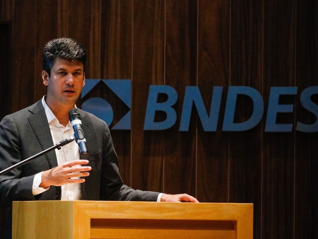 BNDES seguirá vendendo participações acionárias, diz Montezano
