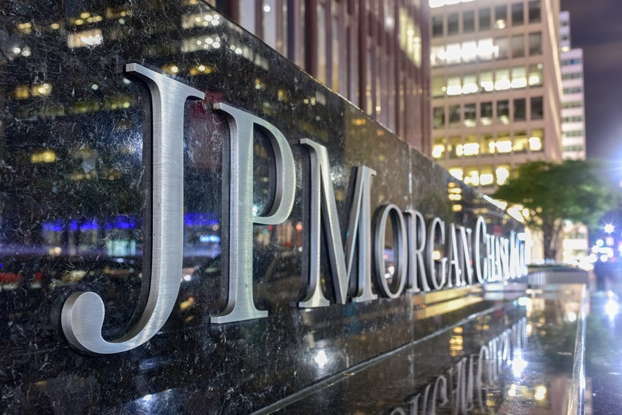 Criptomoedas: JPMorgan passa a permitir que gestores aceitem ordens de investimento em fundos de moedas digitais